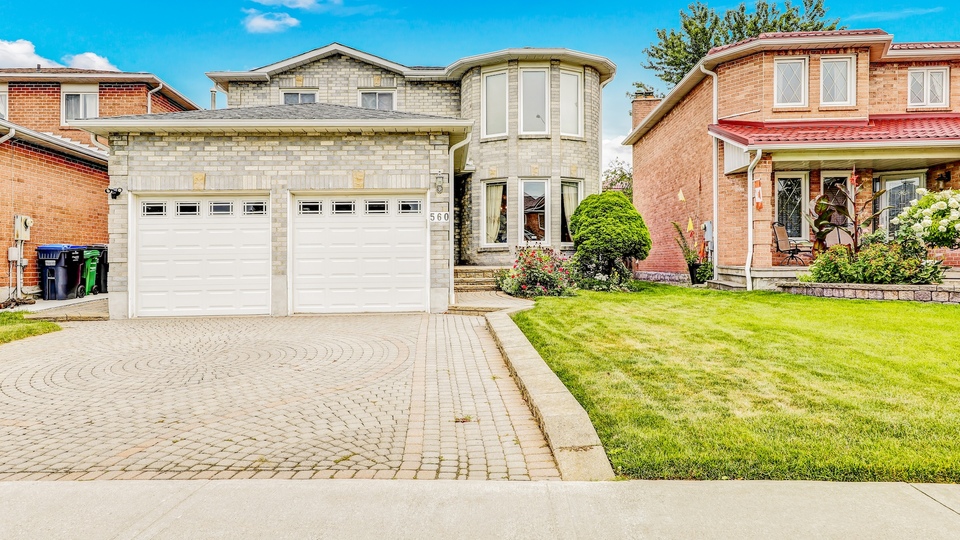 560 Ceremonial Drive, Mississauga