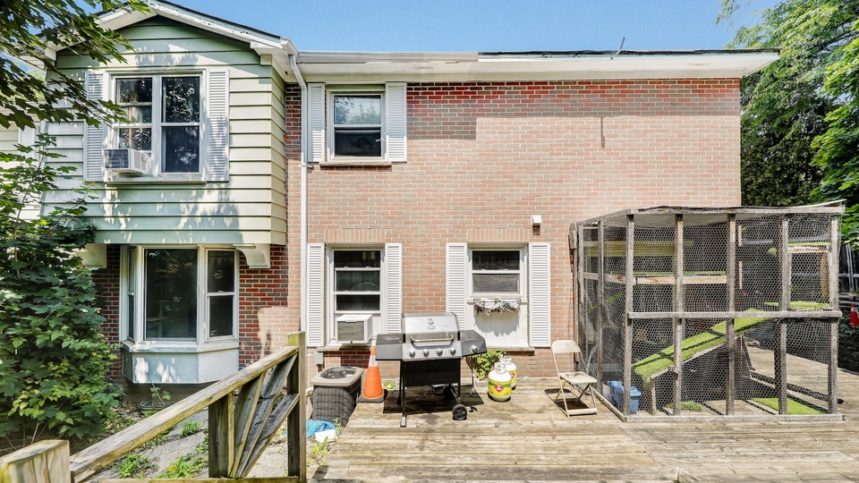 63 Springhead Gardens, Richmond Hill