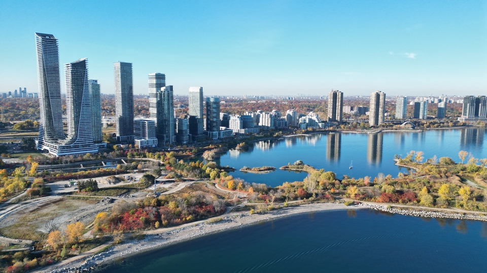 39 Annie Craig Drive, Etobicoke