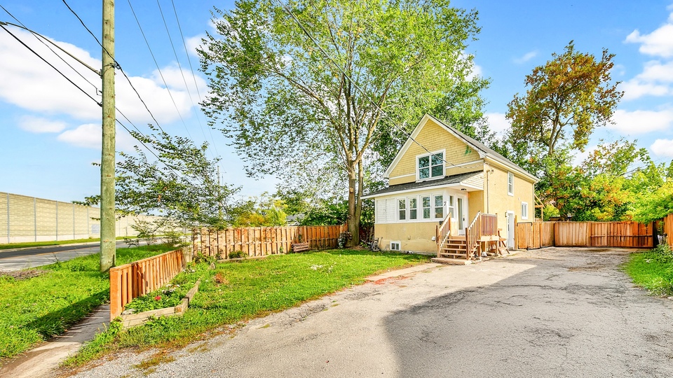7 Maywood Avenue, St. Catharines
