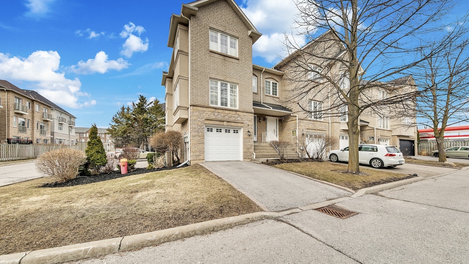 10719 Bathurst Street, Richmond Hill