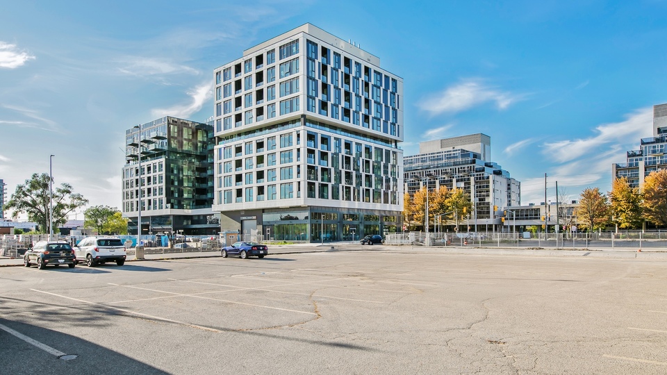 206 - 1037 The Queensway, Etobicoke