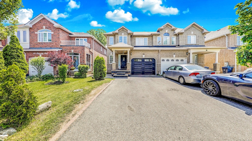 28 Cedarvalley Boulevard, Brampton