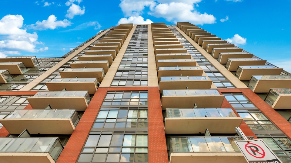 1420 Dupont Street, Toronto, Unit 1709