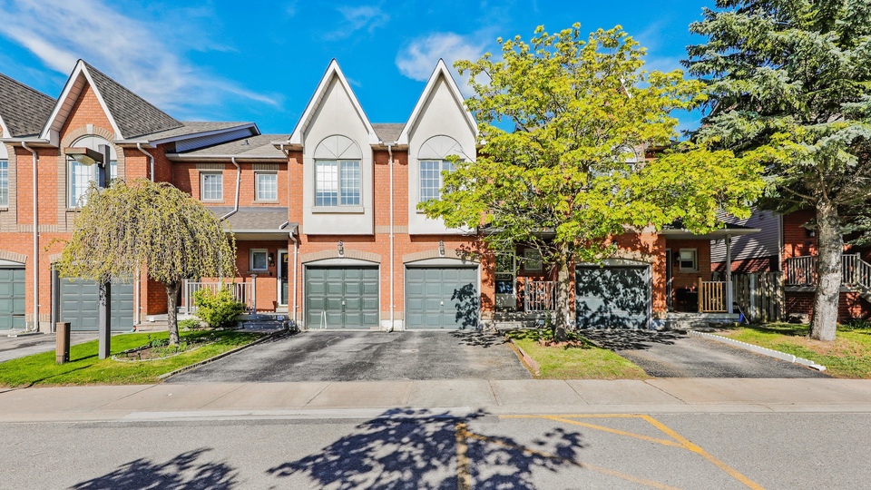 1867 Kingston Rd #26, Pickering