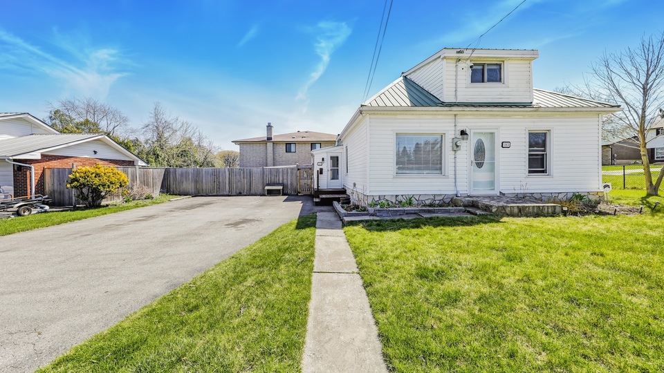 363 Annapolis Avenue, Oshawa