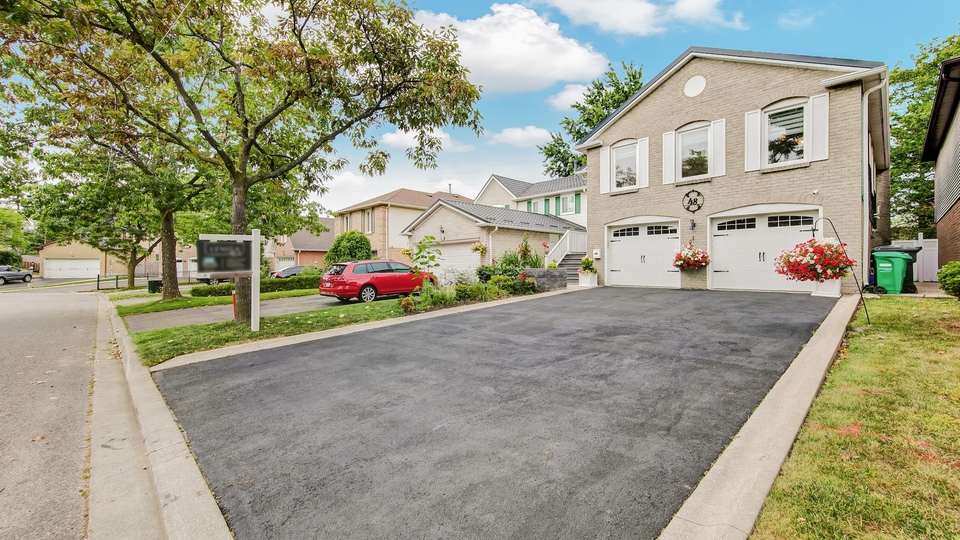 48 Nanport Street, Brampton