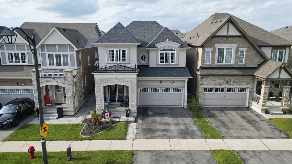 171 Thomas Phillips Dr, Aurora
