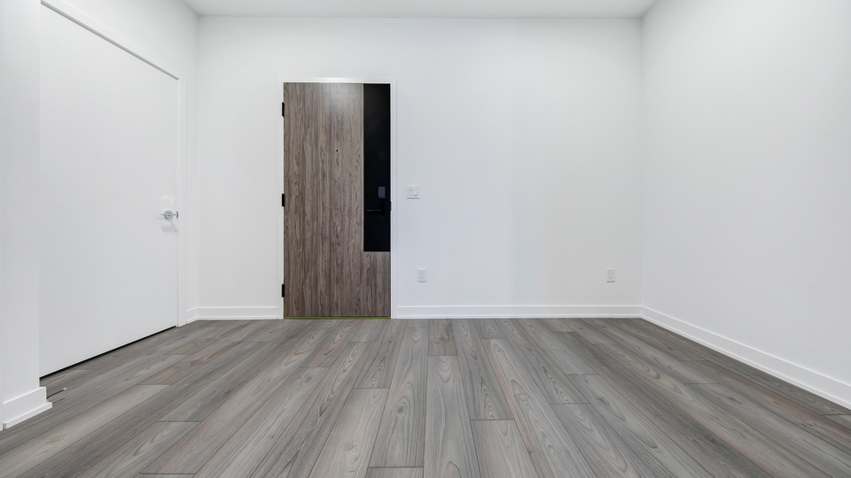 1007 The Queensway, Etobicoke