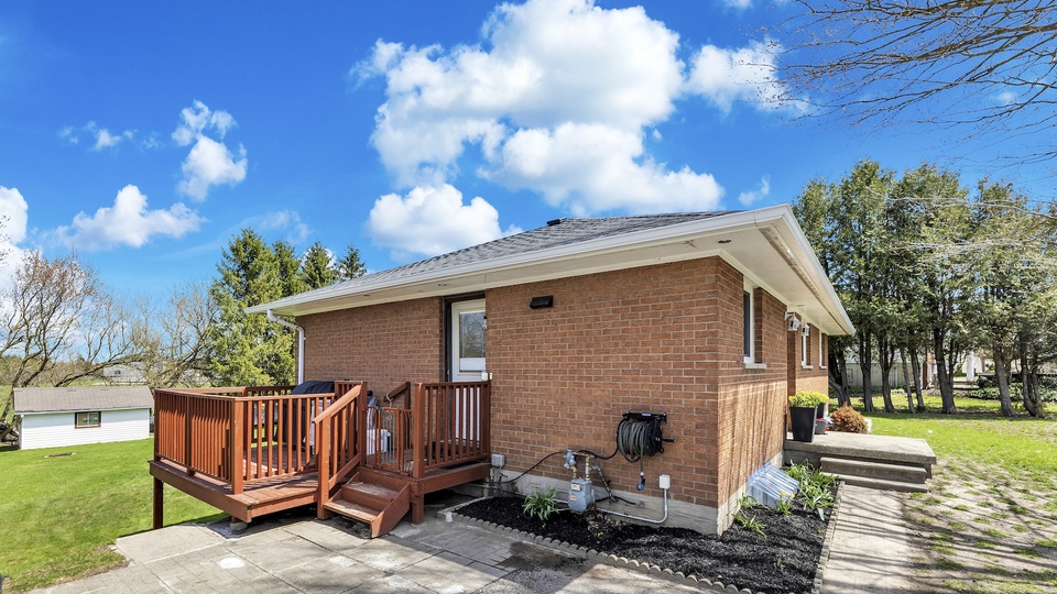 7629 Highway 6, R.R., Arthur
