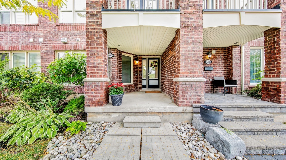 697 Cargill Path, Milton