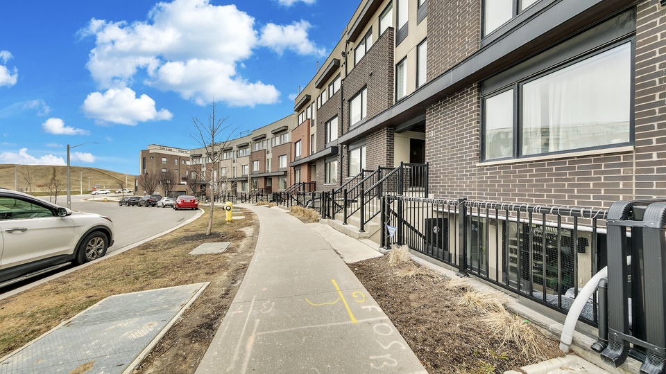 181 William Duncan Rd, North York