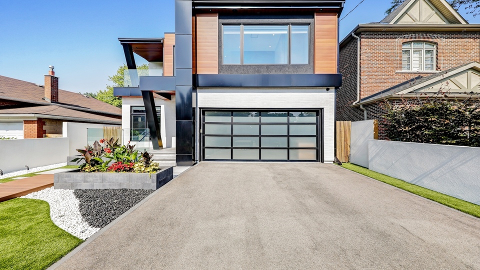 27 Prennan Avenue, Etobicoke