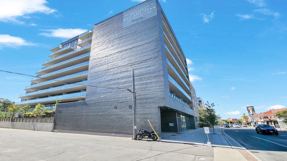 712 - 2369 Danforth Ave, East York