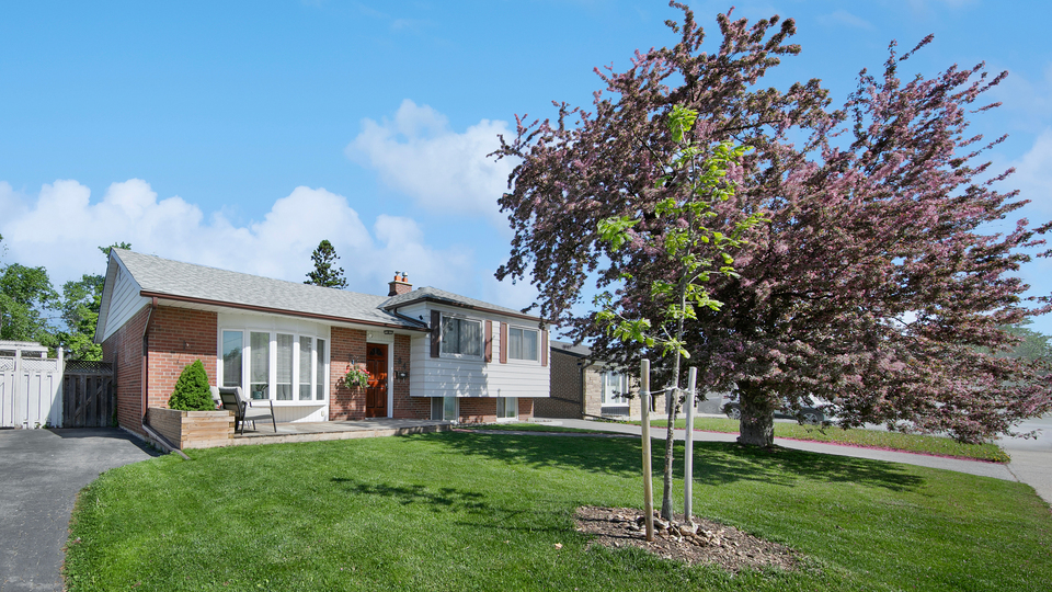 84 Addington Crescent, Brampton