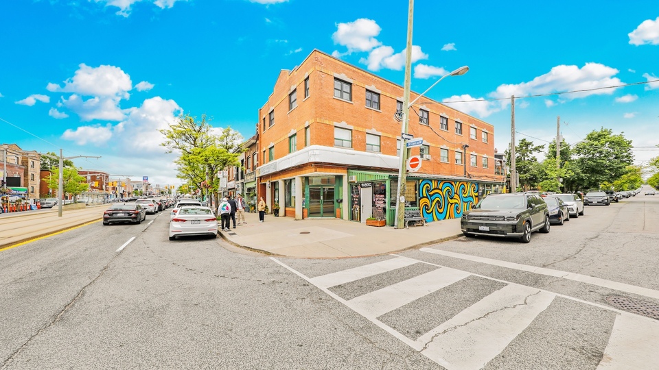 1086 St Clair Ave W, York, Unit#302