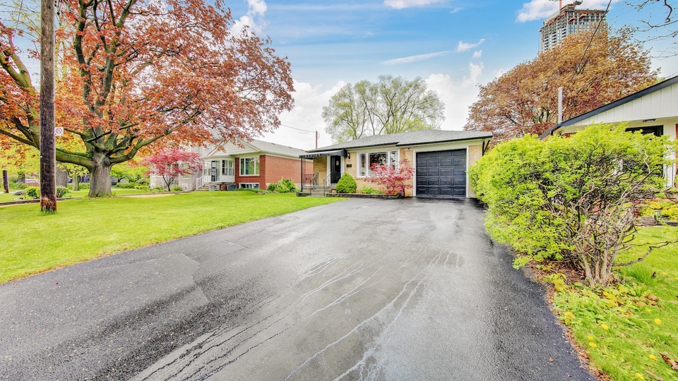 37 Poplar Avenue, Etobicoke