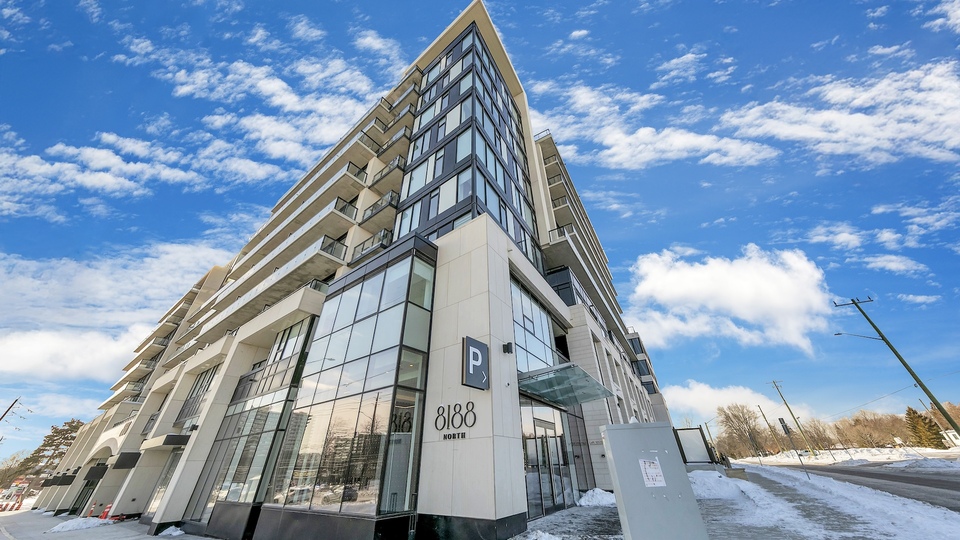 8188 Yonge Street, Thornhill, Unit 1002