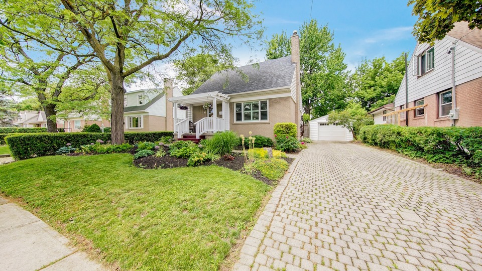 74 McCaul St, Brampton
