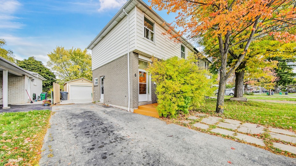 6 Earnscliffe Gate, Brampton