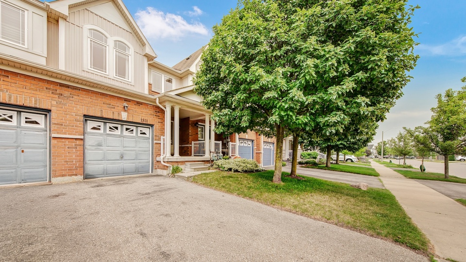 1511 Glenbourne Drive, Oshawa